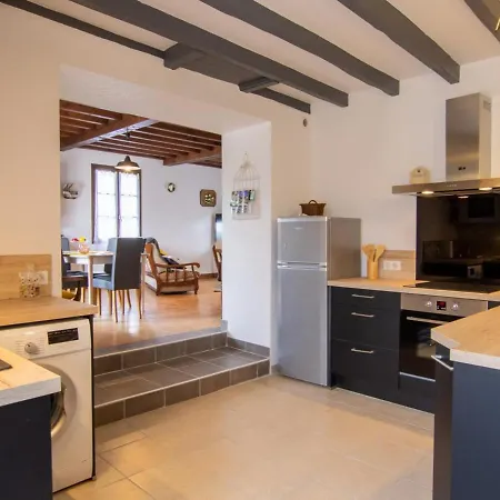 Maison Renovee Avec Grand Jardin Clos, 3 Terrasses Et Equipements Modernes Pres De Brantome. - Fr-1-616-177