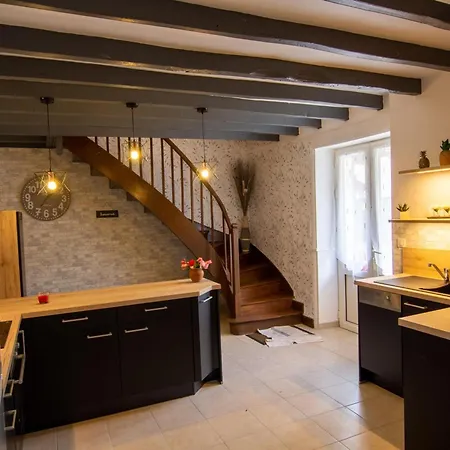 Maison Renovee Avec Grand Jardin Clos, 3 Terrasses Et Equipements Modernes Pres De Brantome. - Fr-1-616-177 * Saint-Front-la-Riviere